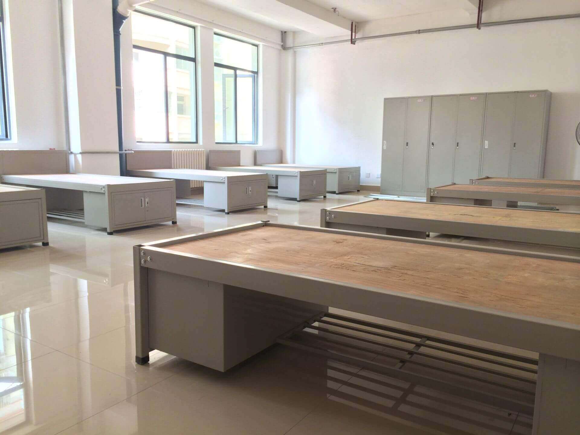 choose and buy the school furniture